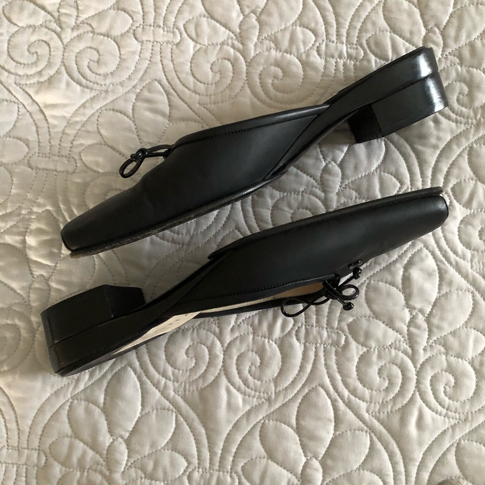 Authentic CHANEL Mules 🖤
